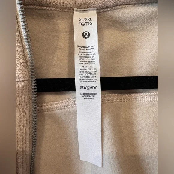 Auth.✅ Women’s Lululemon Full Zip Scuba in “Mojave Tan” Size XL/XXL🤍 - Picture 6 of 11